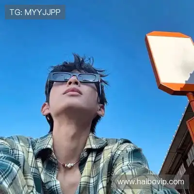 秦莉凌